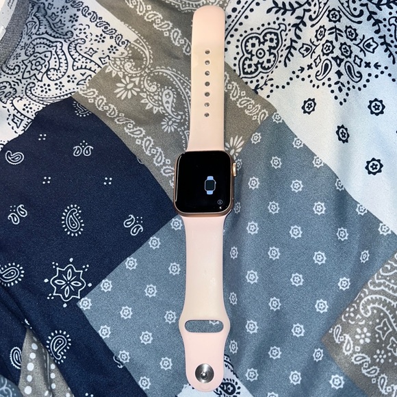 series 40 mm rose gold apple watch